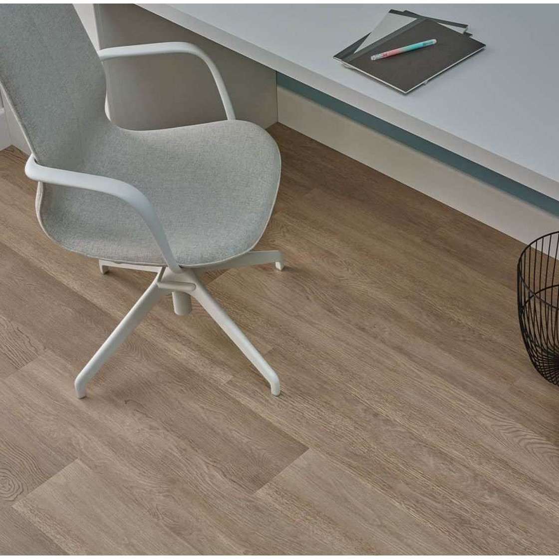 Amtico First SF3W2774 Harvest Oak - Vinyl k lepení 185 × 1220 mm