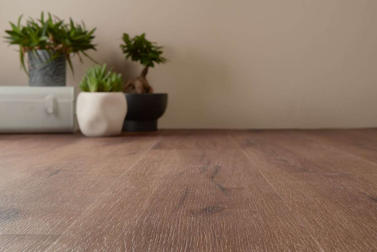 Gerflor Creation 30 - 1605 CEDAR DARK BROWN - Vinyl k lepení