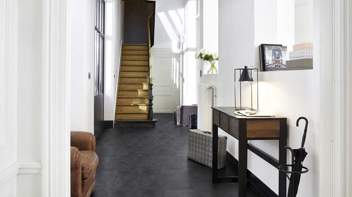 Tarkett iD Inspiration Click Solid 30 (Vintage Zinc BLACK) 24630003 - 1.75 m2 Zámkový vinyl