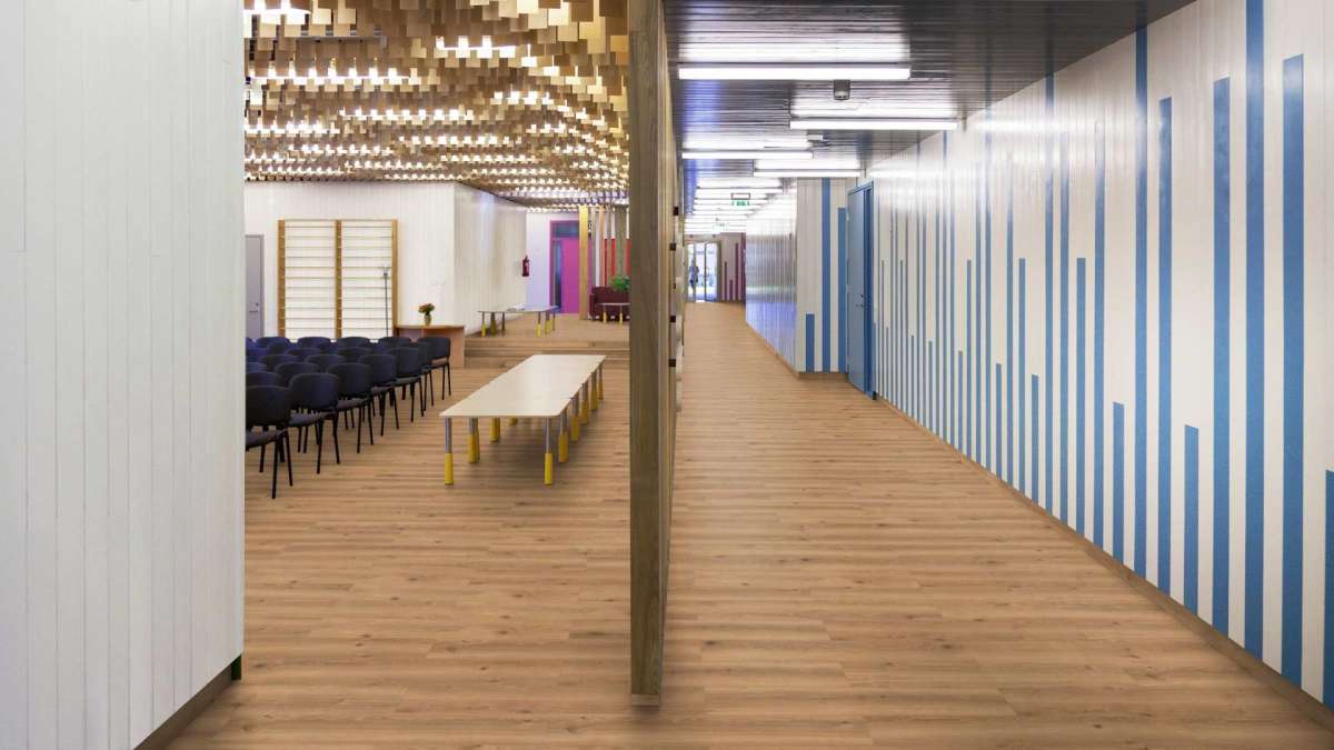 Tarkett iD Inspiration 55 (Creek Oak BROWN) 24513043 - 3,6 m2 lepený vinyl