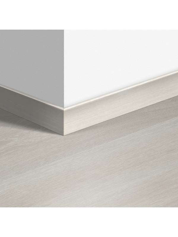 Quick Step Podlahová lišta Standart 2,4 m (Dub Estate světle šedý) QSSK03573