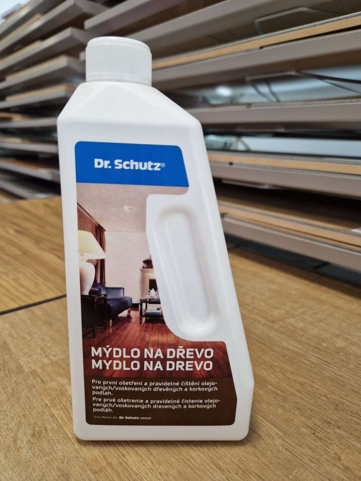 Dr. Schutz - Mýdlo na dřevo 750ml