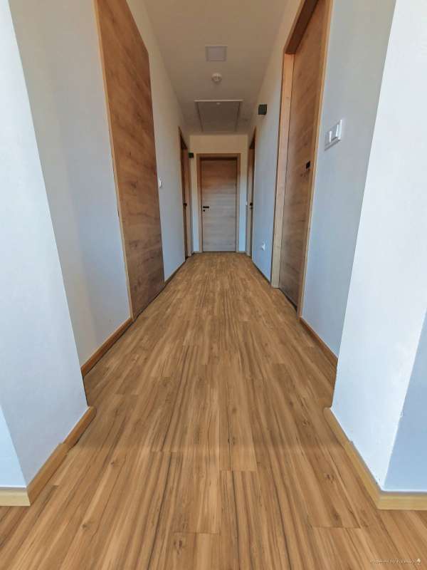 PARADOR Classic 2030 (Dub Memory přírodní) 4V 1744613 1.83 m2/bal - Vinyl s nosnou deskou HDF