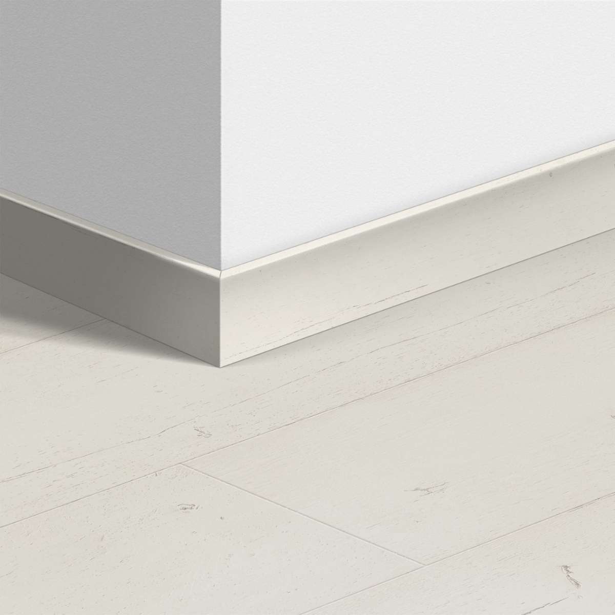 Quick Step Podlahová lišta Standart 2,4 m (Dub natřený bílý) QSSK04753