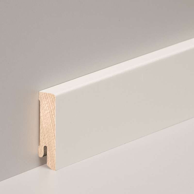 Bílá soklová obvodová lišta, 16x58mm, 2,4m hrana 60 SMRK, fólie - CUBE 631